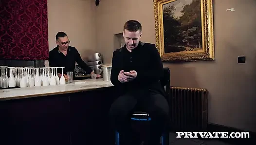 Alessandra Jane, с великолепным телом и большими сиськами в сапогах