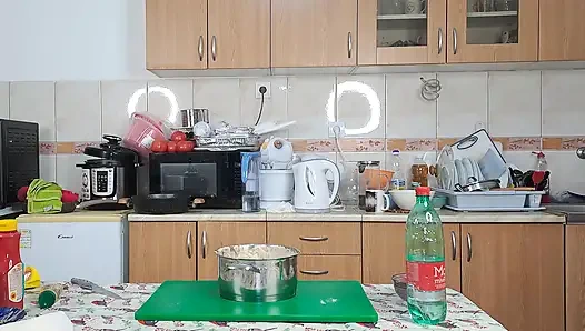 Echter Fkk Küche: Grill-marinade kochen komplett nackt