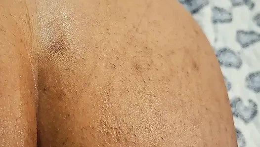 Поработаю мою задницу для моего первого фистинга