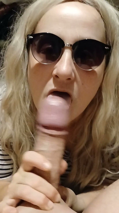 Blonde | Clip 1