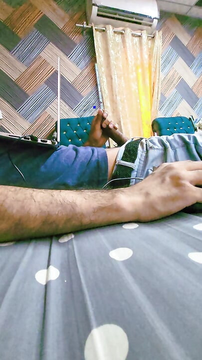 Jerking off Pakistani Boy Masturbate
