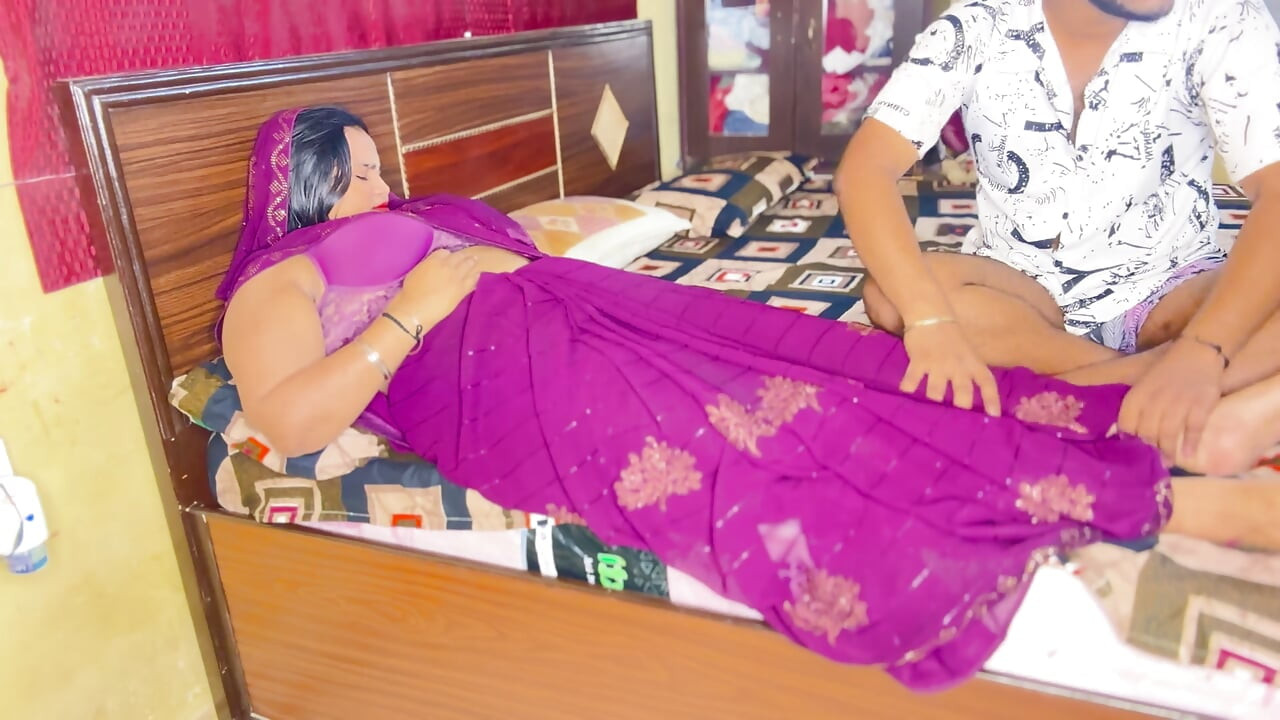 Young Servant Caught His Hot Mistress Alone At Home And Made Her Moan