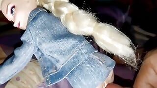 Mini etekli dondurulmuş Elsa'ya anal