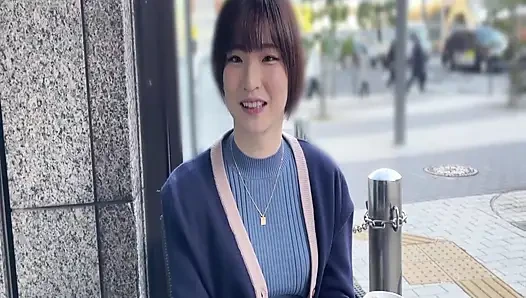 A087G01 A healthy, boyish, traditional small-animal maiden with short hair. Unexpected pleasure sex with just the right amount of beautiful breasts and pale skin turning red, leading to intense orgasms!
