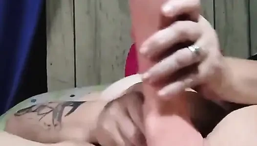 Жесткий трах с фистингом, влажный грязный беспорядок, когда она разделась