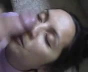 เพื่อนบ้านผมสีน้ําตาลแดงของกู