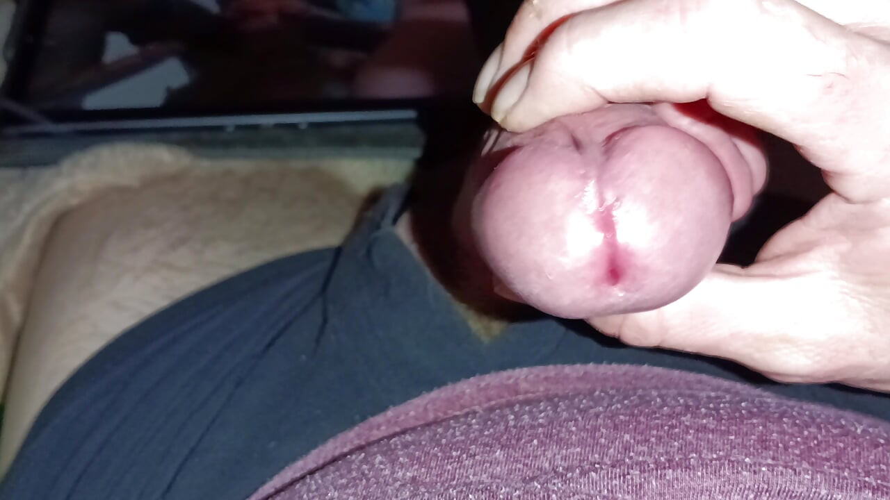 Close up Big Cock Wanking, Edging, Cumming Watching Porn - Rockard Daddy