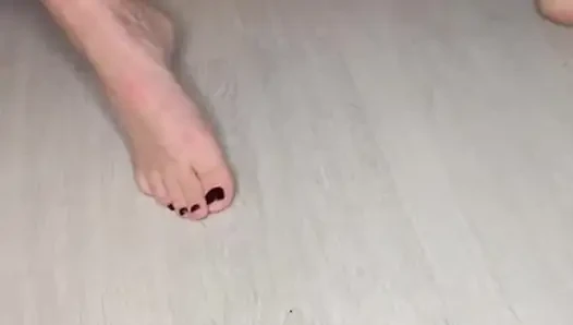 Ngentot kilat sampai orgasme di dildo favoritku
