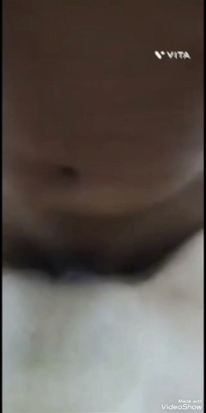 Seksi gadis apne teman lelaki se seks kar rahi dia chup chup ke hotel me