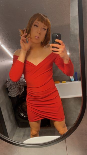 Sexy redhead sissy