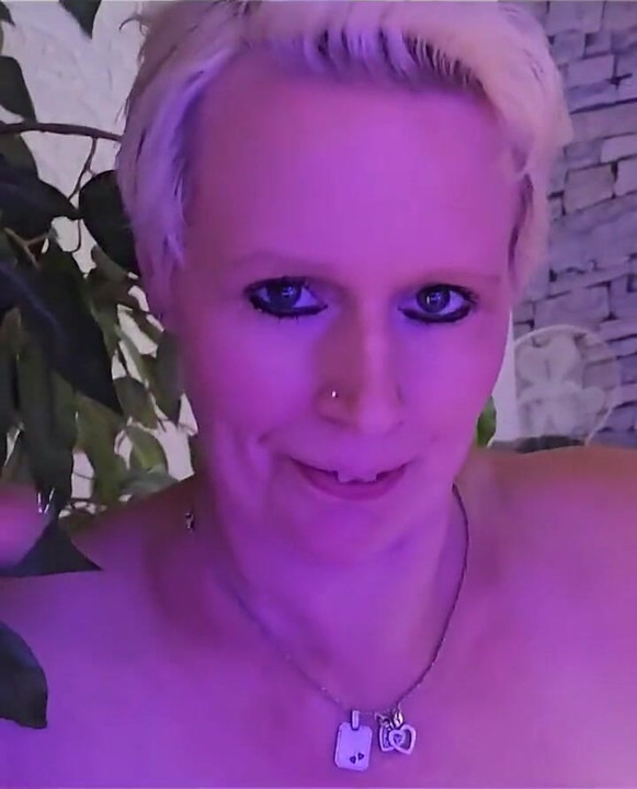 Sucked off 2 Guys and Swallowed the Cum Twice