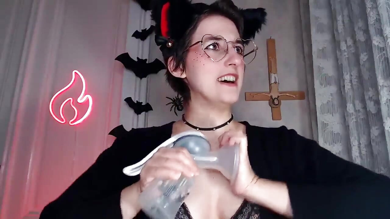 זרם מסיבות Cammiversary ב- MFC - חלק 3
