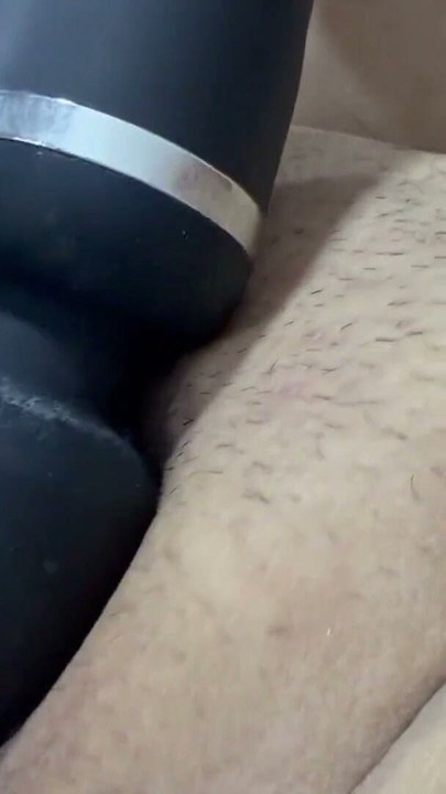 plays with her vibrator in her pussy very delicious | Clip 1