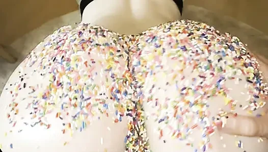 I prepared a cake with my own ass! Are you a fan of sweet ass white girl?