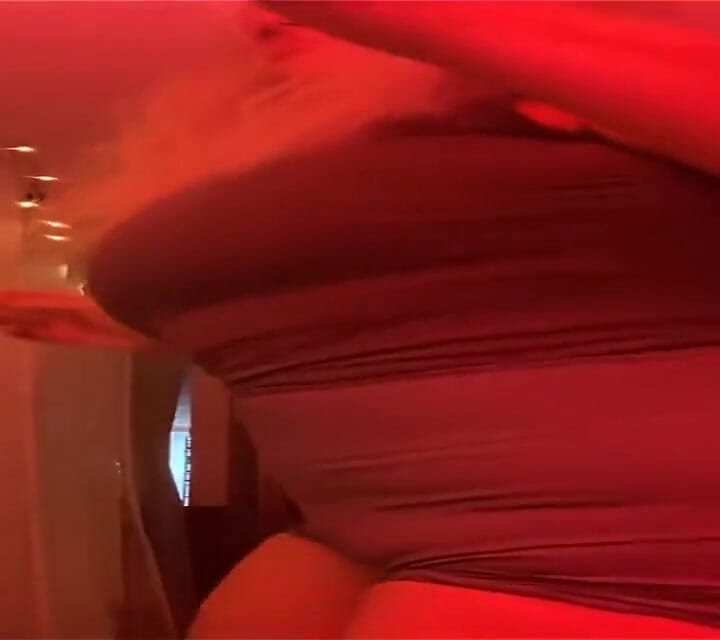 ロージーと踊る?さあ、スイートピー。立ち上がって、体を動かしましょう!!一緒に