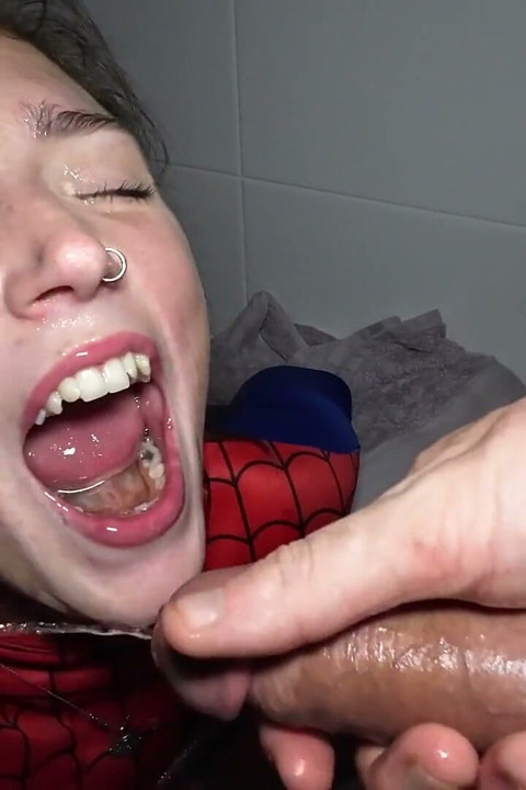 Spiderwomen Cosplay Whore Degraded