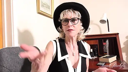 Auntjudys - olgun nine patronun dee lite ofiste yarağını emiyor