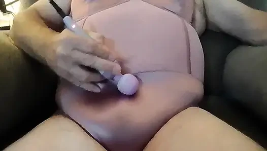 Bir pantyboy nasıl sikiliyor