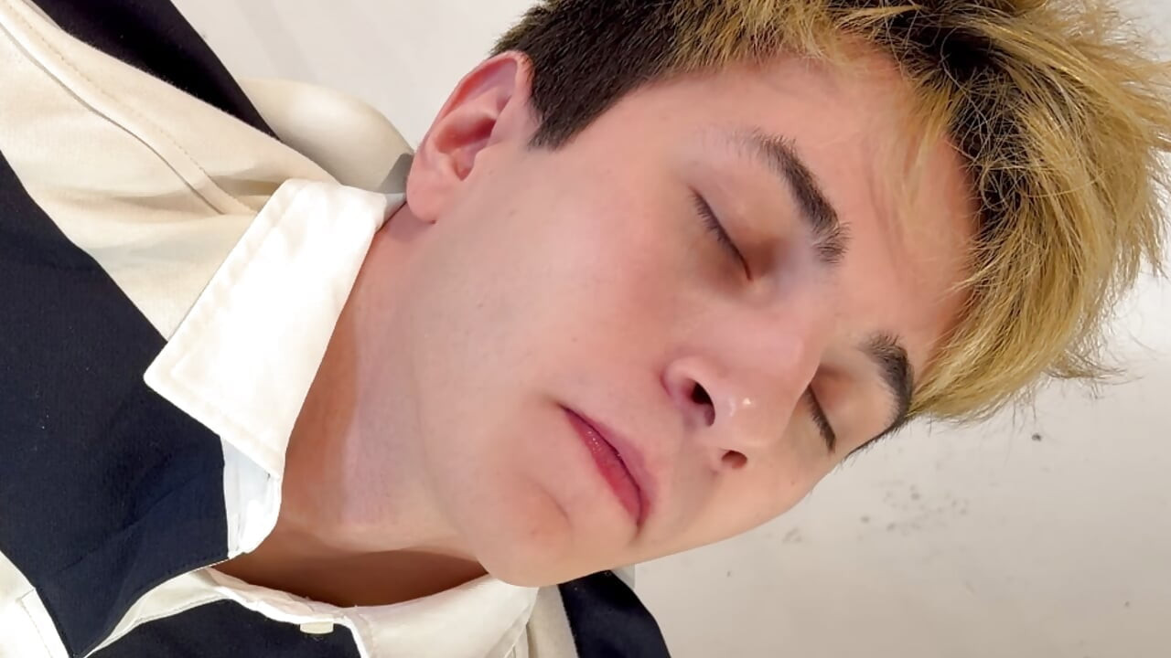 Part 1: Guy Sucks a Friend's Big and Then Sits on It