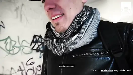 Andy Bangs телочки в сломанных блоках!