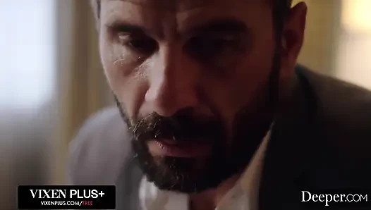 Lebih. Pengiring pengantin wanita anna claire mengalihkan perhatian pengantin pria yang ditolak