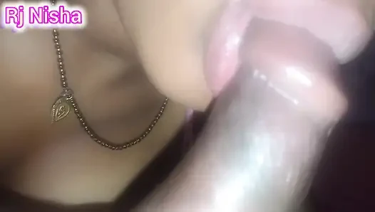Rj Nisha Erkek Arkadaşıyla Banyoda Seksi