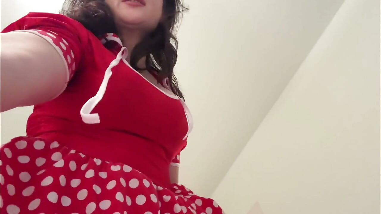 Tilly Mcreese의 섹시한 50대 자이언트 판타지 4K POV 작은 스릴이 기다리고 있습니다!