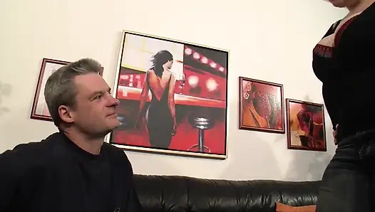 Sütunu sik. Sıcak döl bağımlısı!