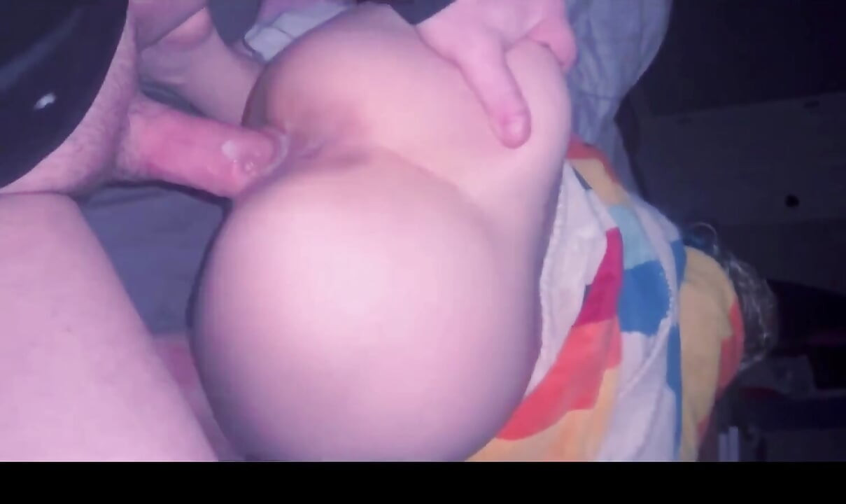Thick Cock Fills up a Petite Chicks Tight Pussy