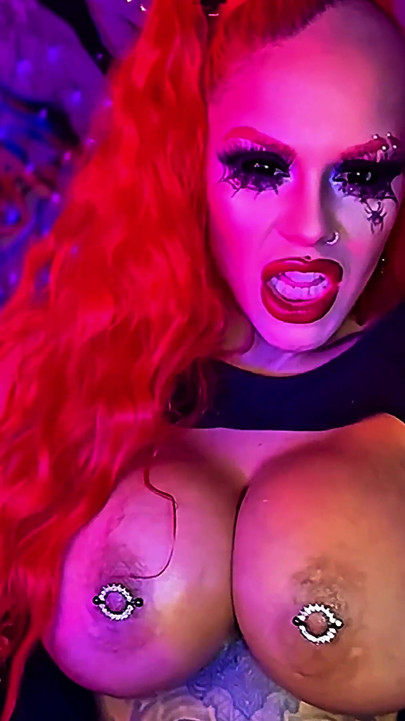 4K ruiné par la reine Spider- coquine, strip-tease pour coaching masturbatoire