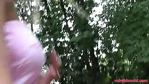 Justine Moore Долбит Ее Задницу Два Члена