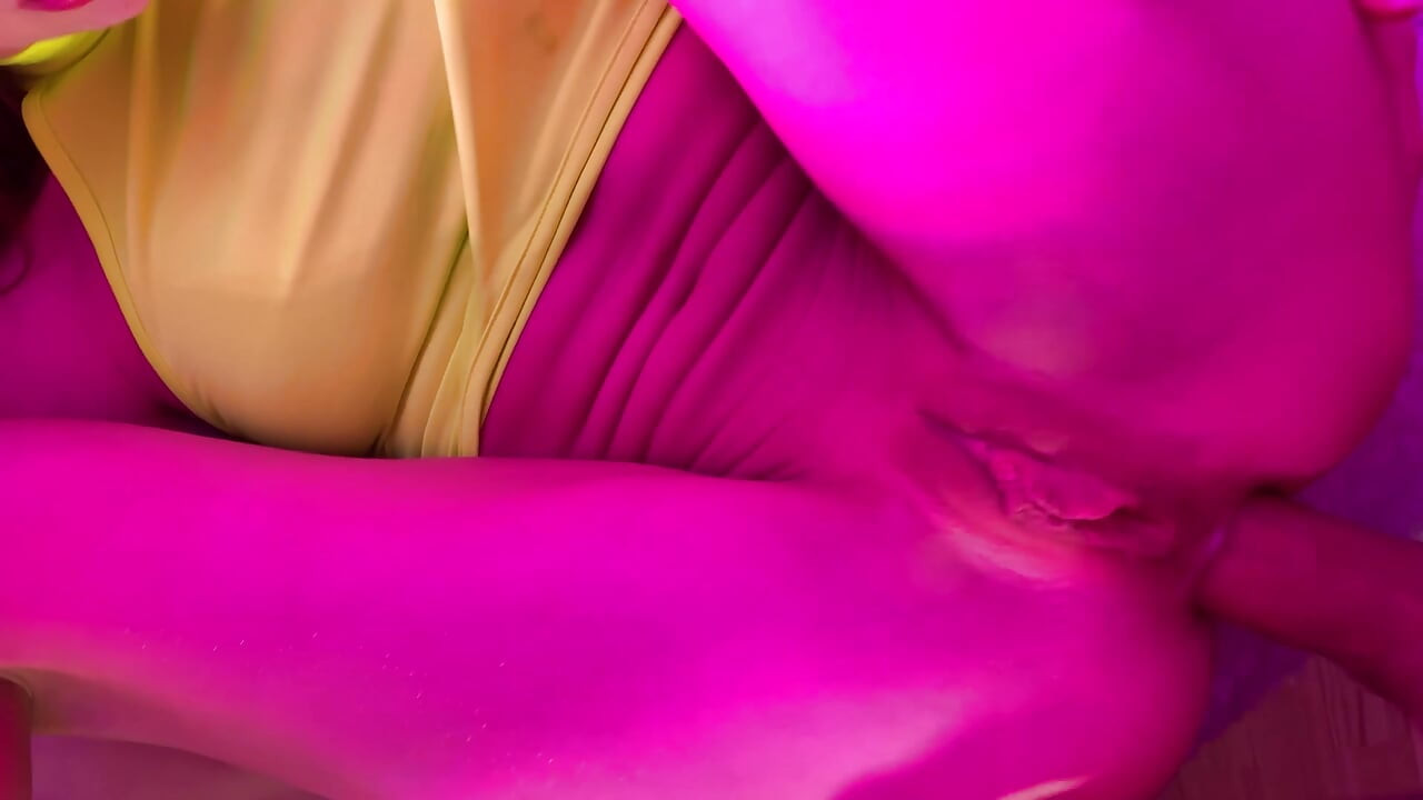 与漂亮的女友的第一人称视角性爱 - Mia Bandini
