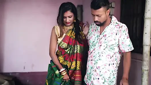 Step son ke samne hi uski step mother ko chod diya