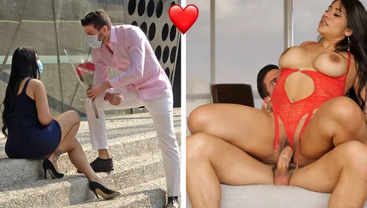 バレンタインの日の巨尻メキシコ人ティーンとのセックス