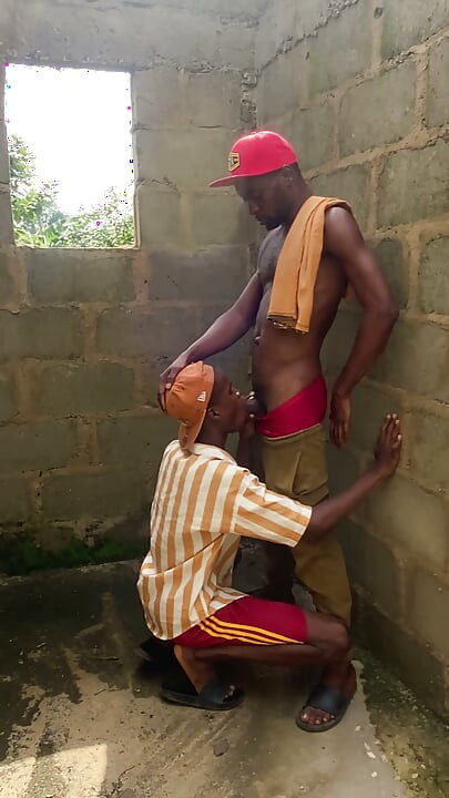 Thug fucked twink in an uncompleted building