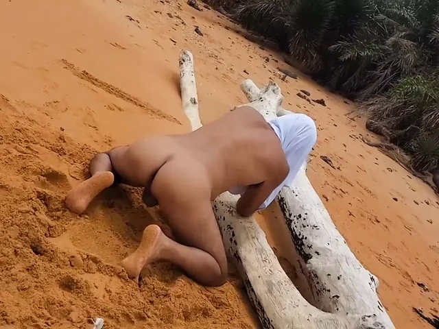 Ladysilva naked on the beach come fuck my hot ass