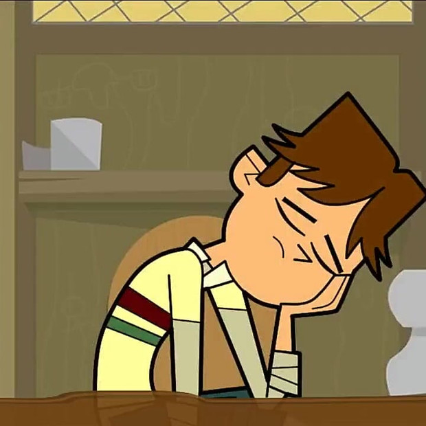 Total drama harem - parte 32 - strip erótica Izzy y Courtney! Por Loveskysan