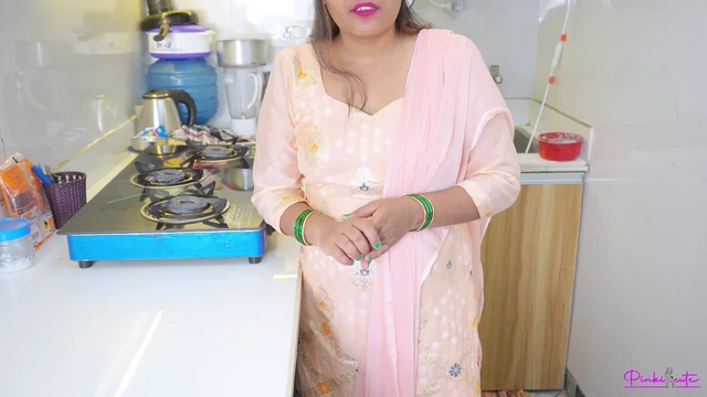 Mother-in-law gives offer for Fuck hard to Son-in-law in kitchen with Dirty hindi talk and he Cum in her sexy pussy.