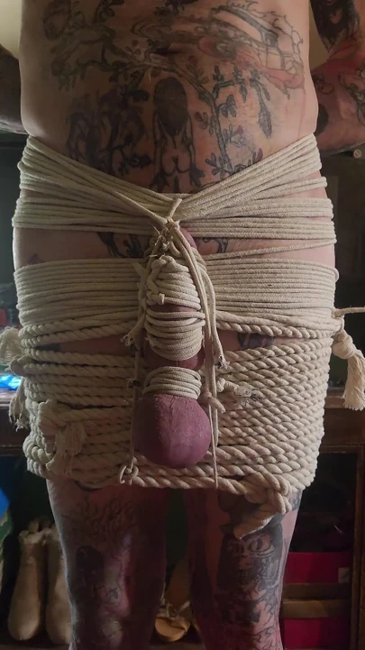 古德女孩摧残木乃伊的蛋蛋 cbt joi