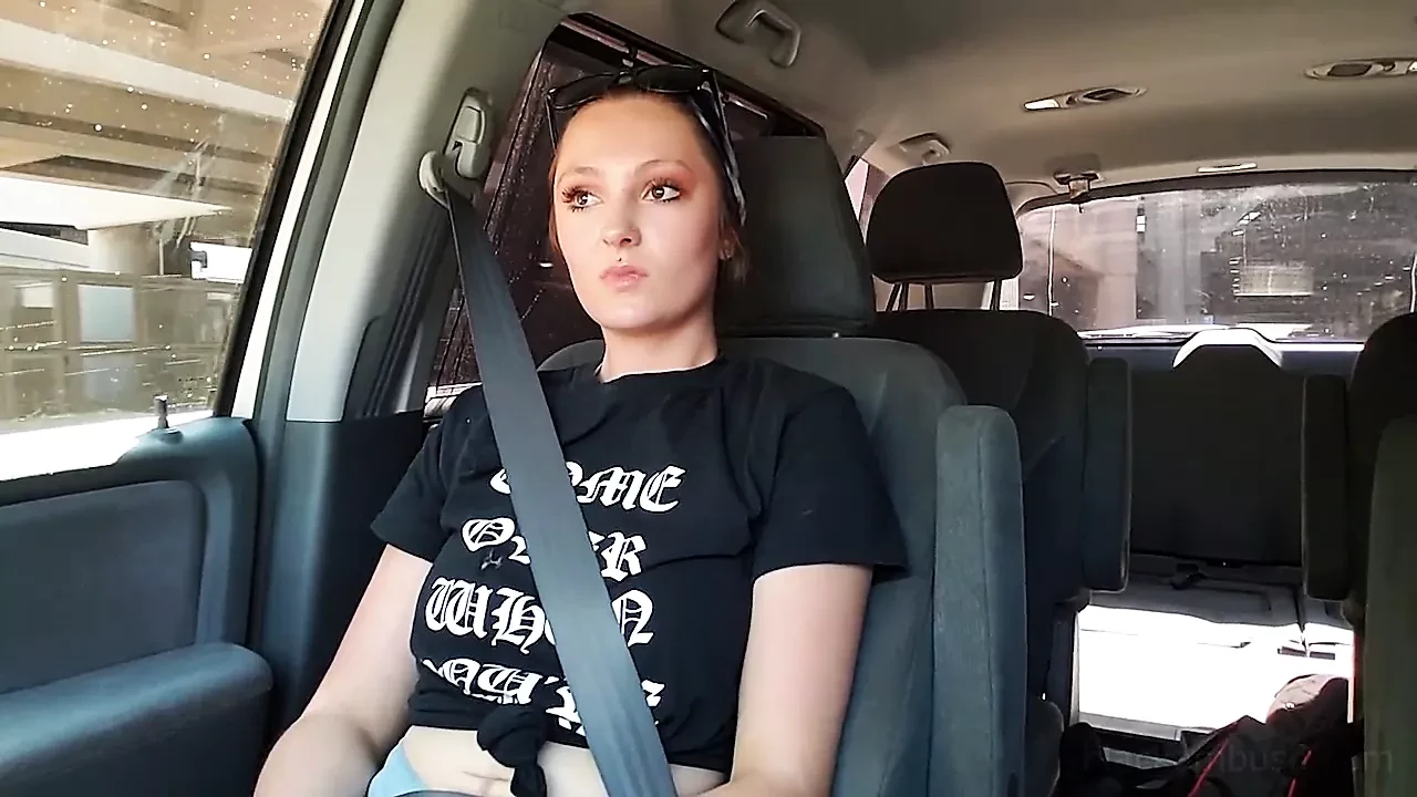Fuck me, daddy, Says 20yo Life Guard Renee As She Rides BBC