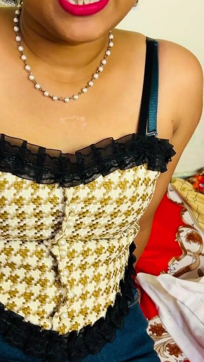 "पड़ोसन हॉट Ladke ko choda से पल साझा करना चाहिए मैंने पड़ोसी को घर पर अकेले देखकर बहुत चुदाई की युवा लड़की मुंह में वीर्य"