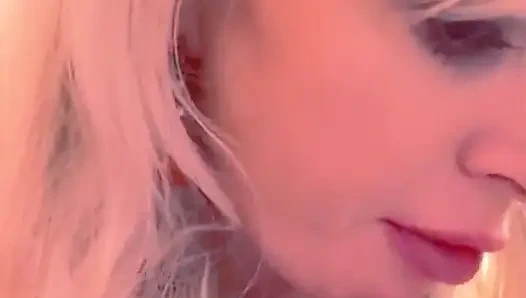 Последняя из жадных киски на ночь