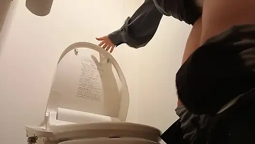 Toilet 1 Night 2 Days