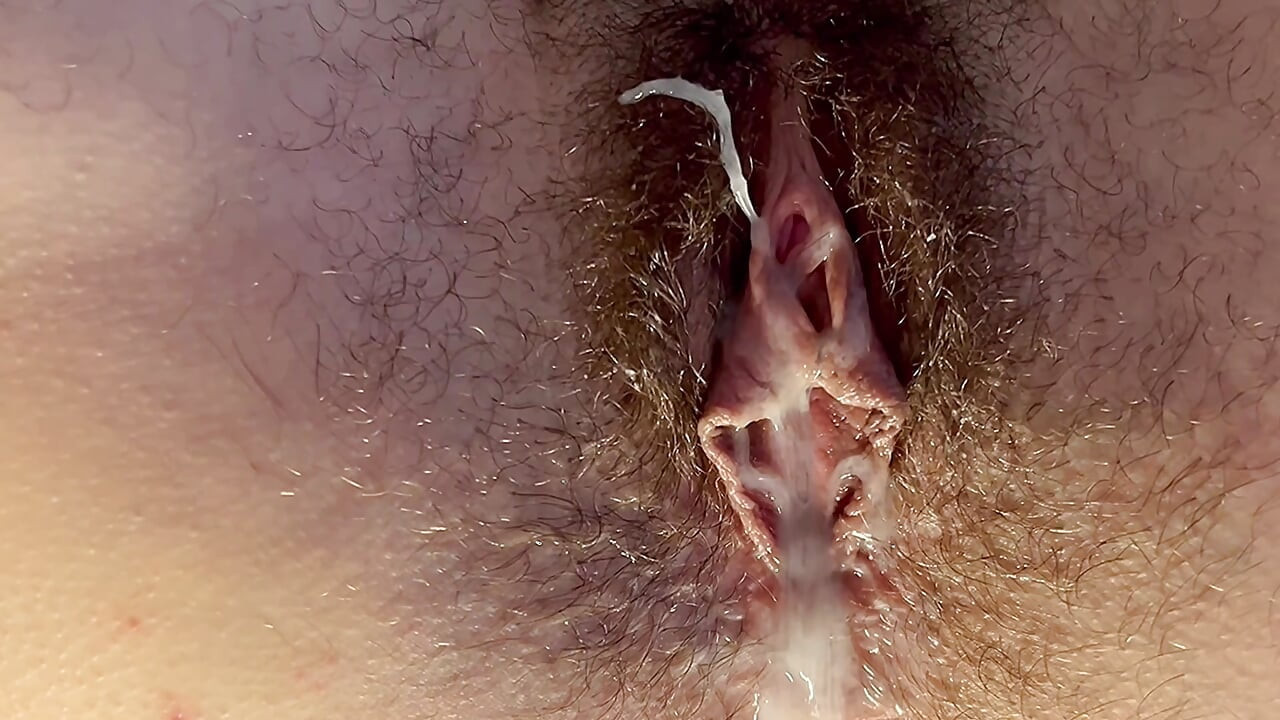 Perverted stepsister loves to sit on my cock Hot ass!!!