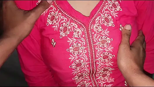 18-летняя хинди симпатичная возбужденная девушка трахается, полное видео.