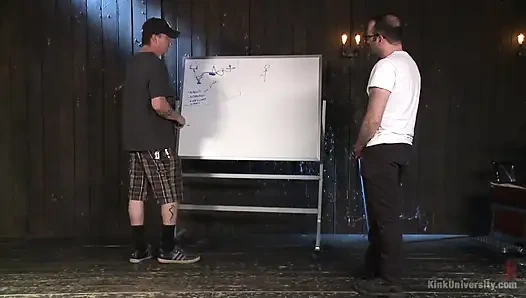 derinlerde: cihaz esareti. Kamera Arkası