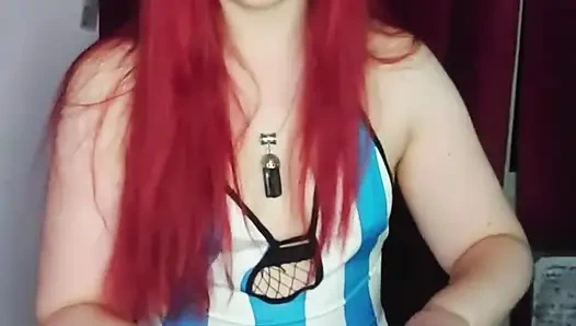 Çok yaşa ülke! Arkadaşlar, pastalar ve seks