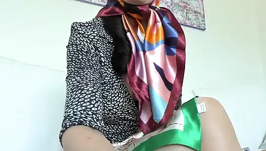 Meine glänzenden Satin scarves werden Dich andrehen! Lady Victoria Valente