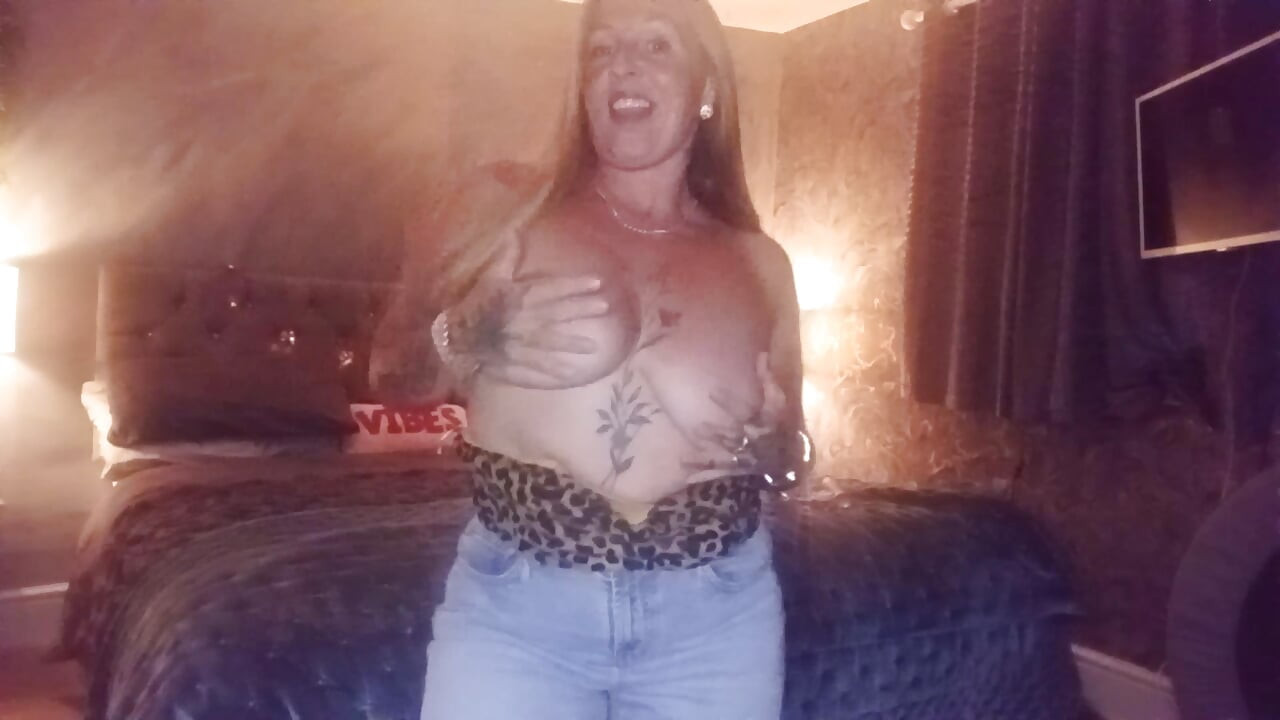 Baile manico y jeans mojados