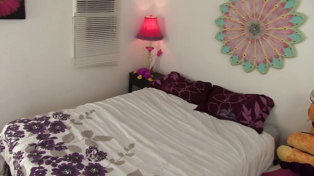 Kristina Bell Owes Semuanya Kepada Ayah Tirinya